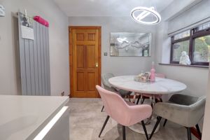 Kitchen/Diner- click for photo gallery